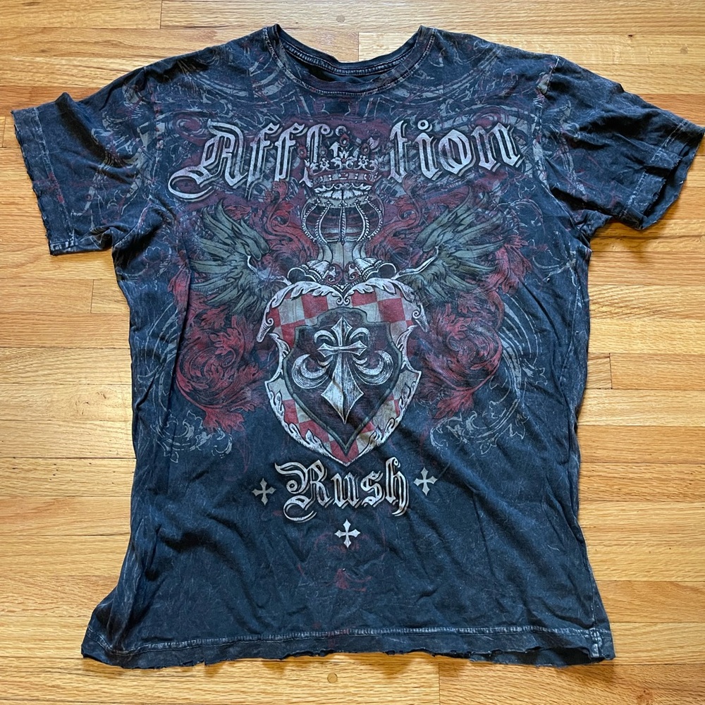 Georges “Rush” St-Pierre
UFC
Signature series
Affliction grunge alt distressed